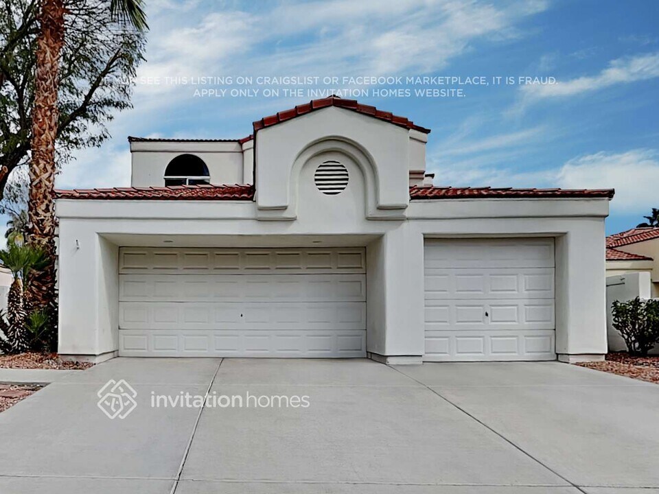 228 Windsong Dr in Henderson, NV - Building Photo