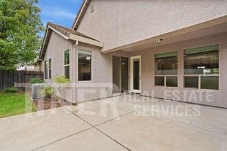 1914 Verrazona Dr in Roseville, CA - Building Photo - Building Photo