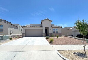 272 Hunstanton St in El Paso, TX - Building Photo