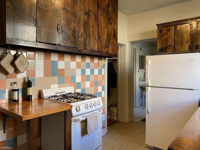 5 S 43rd St in Philadelphia, PA - Building Photo - Building Photo