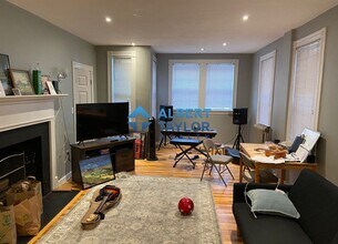 82 Phillips St, Unit 82 in Boston, MA - Building Photo - Building Photo