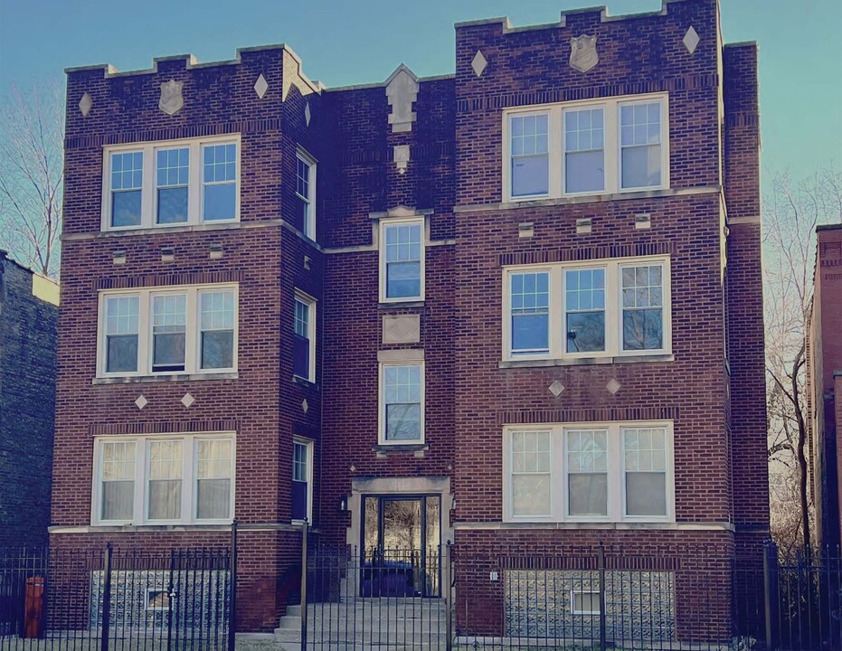 7411 S Eggleston Ave in Chicago, IL - Building Photo