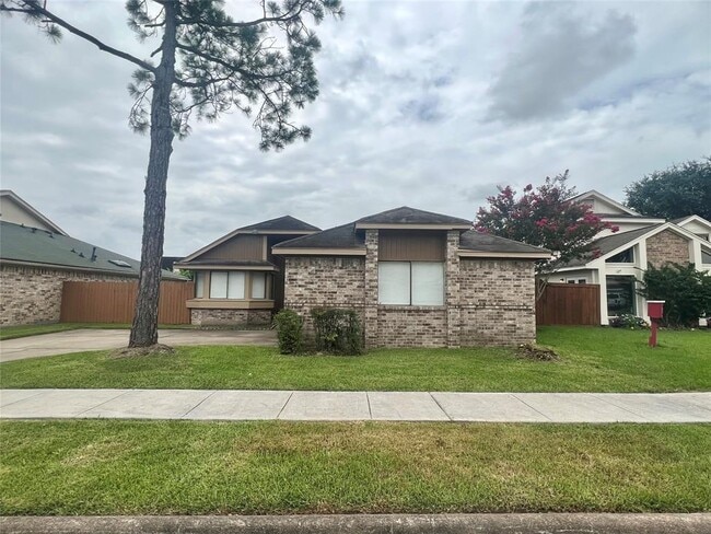 property at 7831 Redgate Cir
