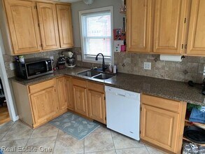 3921 Custer Ave in Royal Oak, MI - Building Photo - Building Photo