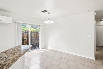 321 27th St S in St. Petersburg, FL - Building Photo - Building Photo