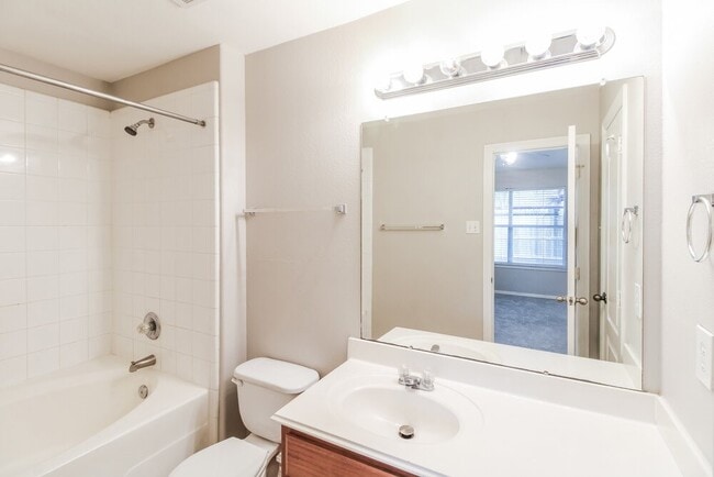 24227 Silver Maple Dr in Huffman, TX - Building Photo - Building Photo