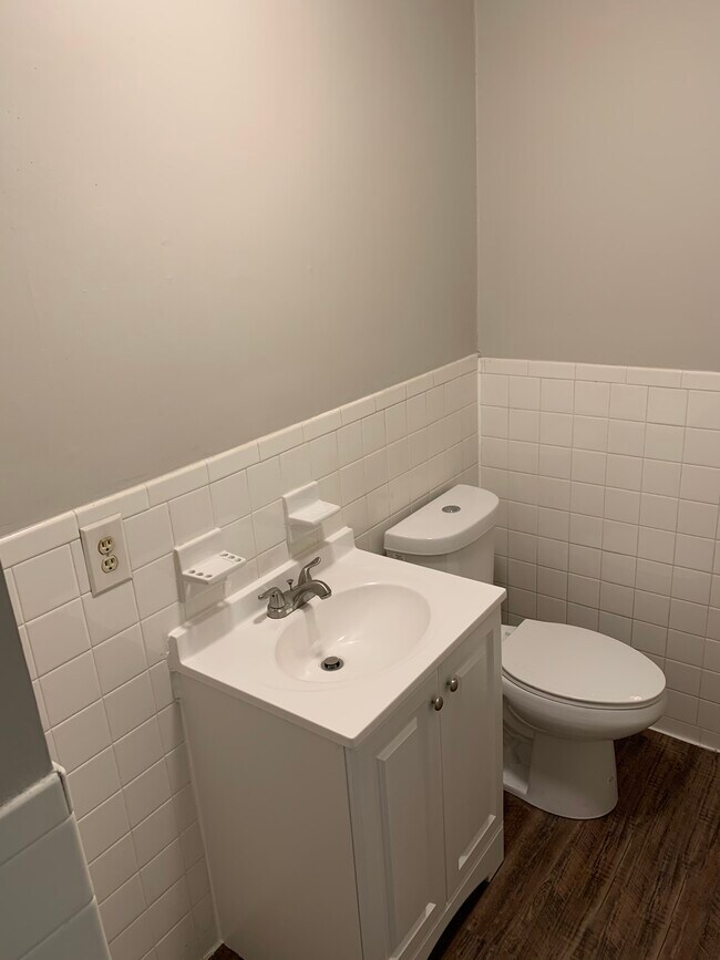 23 Beekman Dr in Agawam, MA - Building Photo - Building Photo
