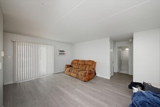 100 Marlene Ct in Wauconda, IL - Building Photo - Building Photo