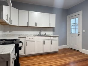 5 Lothrop St in Plymouth, MA - Building Photo - Building Photo