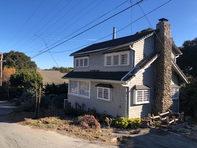 property at 223 Walnut St