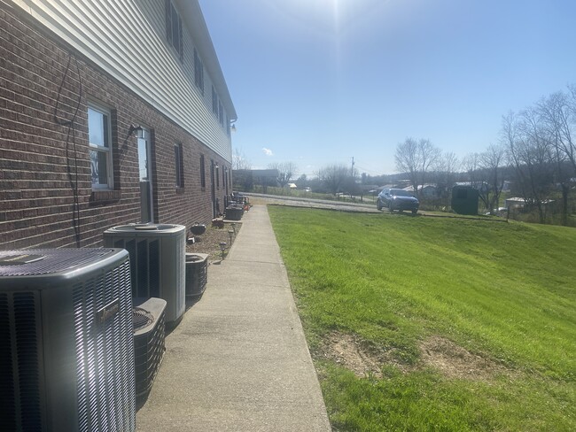 155 Mays St, Unit Mays St in Greeneville, TN - Building Photo - Building Photo