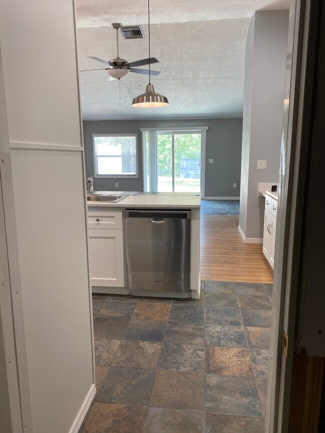 3515 E Theresa Ln in Inverness, FL - Building Photo - Building Photo