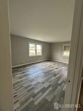 1316 McCandless St in Linden, NJ - Building Photo - Building Photo