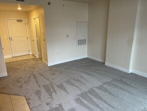 3650 S Glebe Rd, Unit 549 in Arlington, VA - Foto de edificio - Building Photo