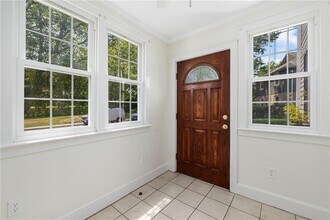 81 Old Fort Rd in Newport, RI - Building Photo - Building Photo