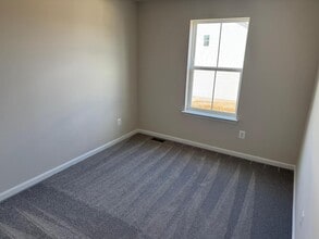 1257 Cedar Vly Rd in Ranson, WV - Building Photo - Building Photo
