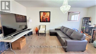 91 Orchardcroft Rd in Oakville, ON - Building Photo - Building Photo