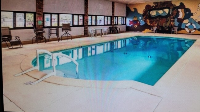 property at 1911 Glendale Rd