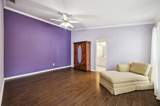 2425 Augusta Dr, Unit 22 in Houston, TX - Building Photo - Building Photo