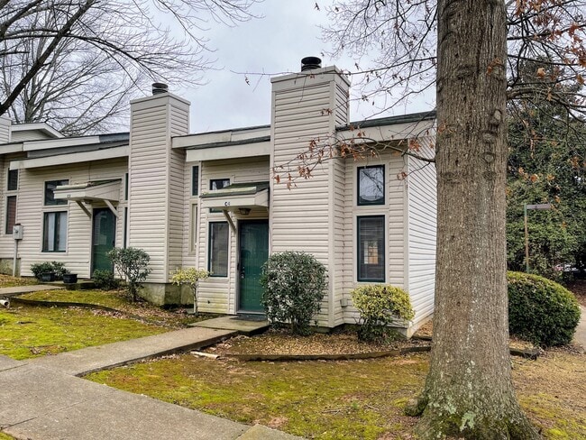 1103 Old Monrovia Rd NW in Huntsville, AL - Building Photo - Building Photo