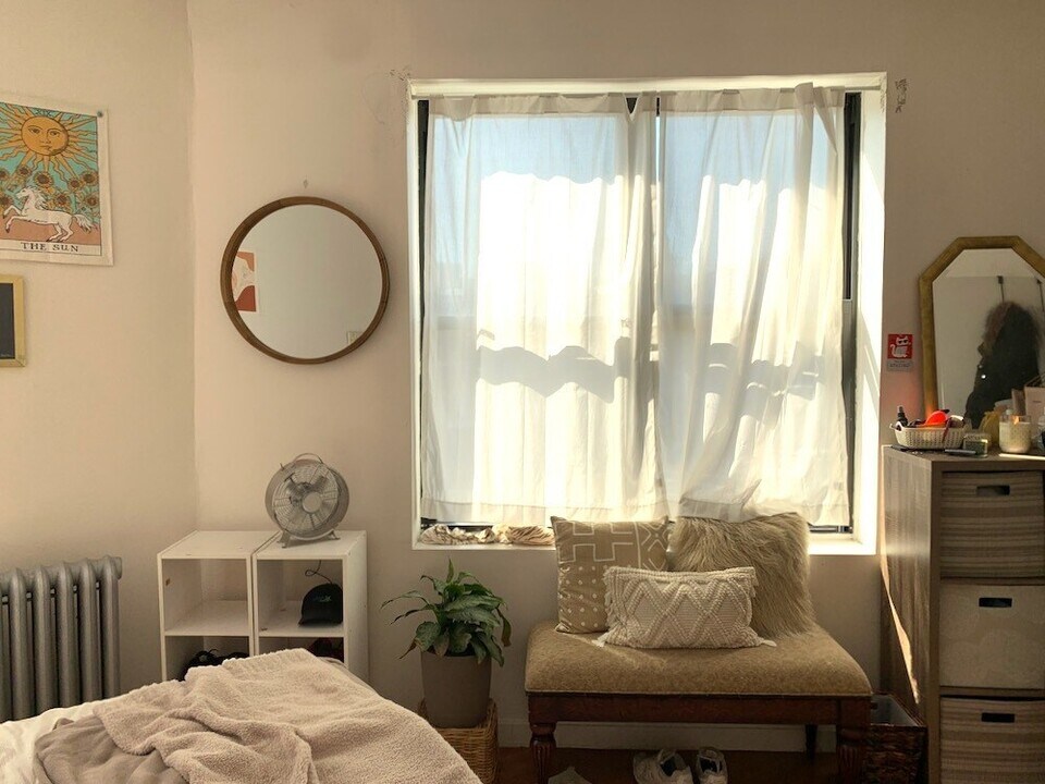 108 Brighton Ave, Unit 10 in Boston, MA - Foto de edificio