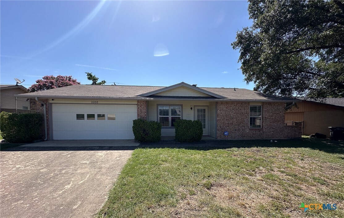 1608 Becker Dr in Killeen, TX - Building Photo