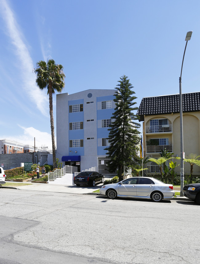 810 S Berendo St in Los Angeles, CA - Building Photo - Building Photo