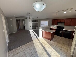 160 Blue Heron Pl in Lexington, KY - Building Photo - Building Photo