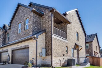 2402 Ash Ln in Sachse, TX - Building Photo - Building Photo