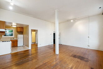 3877 Jackson St in San Francisco, CA - Building Photo - Interior Photo