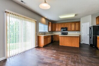 825 Tannerwell Ave in Wake Forest, NC - Building Photo - Building Photo