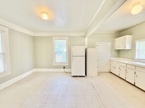 218 Seamarge Ln in Pensacola, FL - Foto de edificio - Building Photo