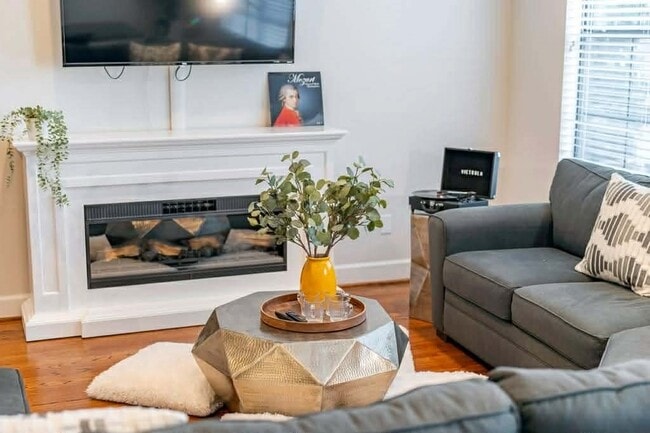 2210 Mid Ln in Houston, TX - Building Photo - Building Photo