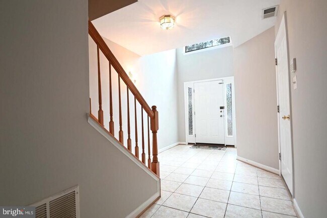 14225 Hunters Run Way in Gainesville, VA - Building Photo - Building Photo