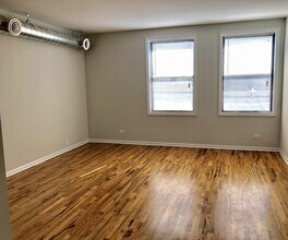 7606 N Paulina St in Chicago, IL - Building Photo - Building Photo