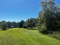 2 Buttercup Dr in Freeport, ME - Foto de edificio - Building Photo