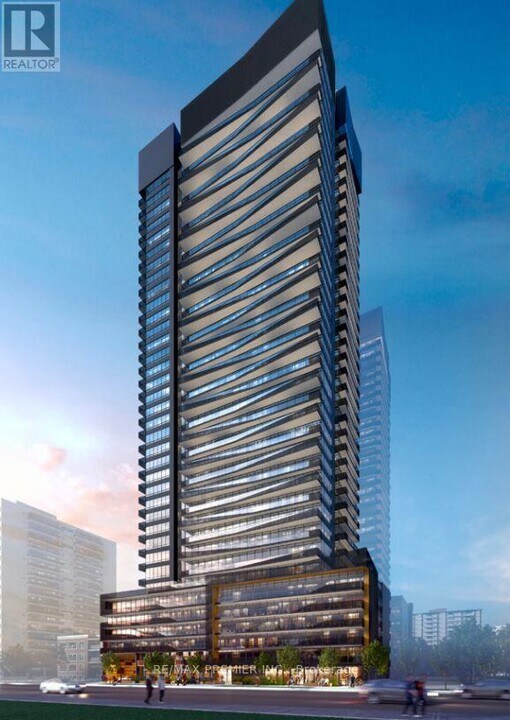 117-117 Broadway Ave in Toronto, ON - Building Photo