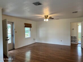 215 Stephens St in Lafayette, LA - Building Photo - Building Photo