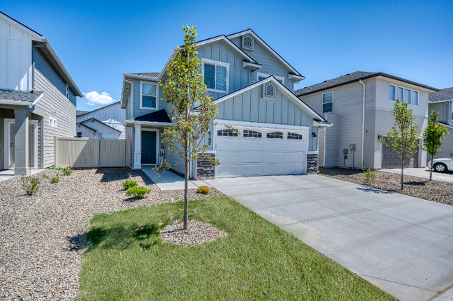6198 N Carlese Ave in Meridian, ID - Building Photo - Building Photo