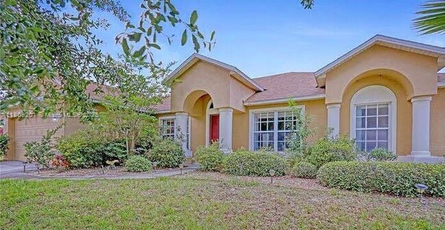 property at 176 Blue Heron Ct