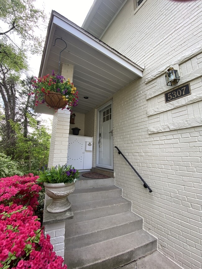 property at 5307 Pooks Hill Rd