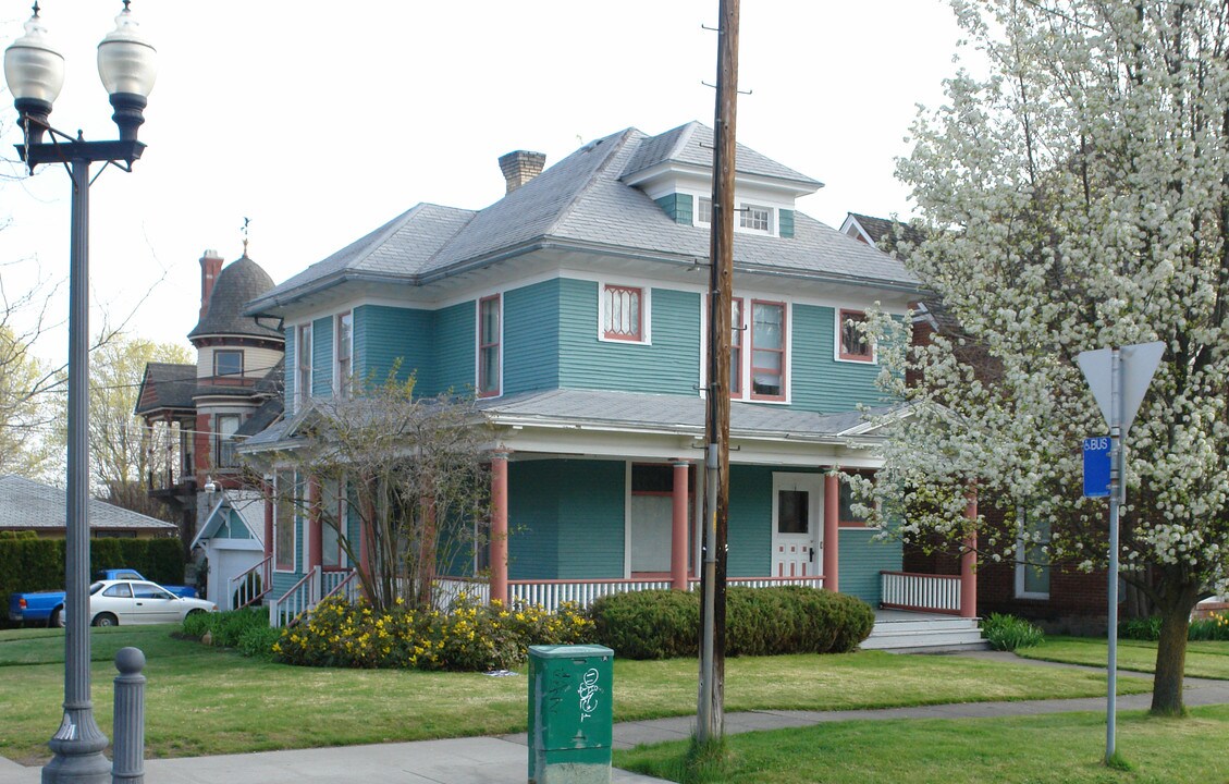 1928 W Pacific Ave in Spokane, WA - Building Photo