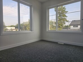 15315-15395 95 Ave NW in Edmonton, AB - Building Photo - Building Photo