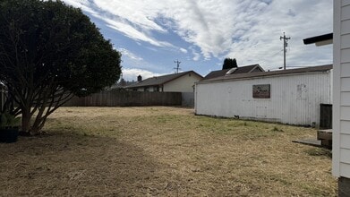 3614 Pennsylvania Ave in Eureka, CA - Building Photo - Building Photo