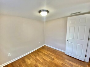 2319 Lewis St in Crestview, FL - Building Photo - Building Photo