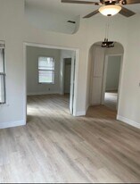 4264 Chinquapin Way in Sacramento, CA - Building Photo