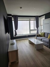 71 Border St, Unit 1 in Boston, MA - Building Photo - Building Photo