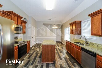 1615 Farkleberry Dr in Cordova, TN - Foto de edificio - Building Photo