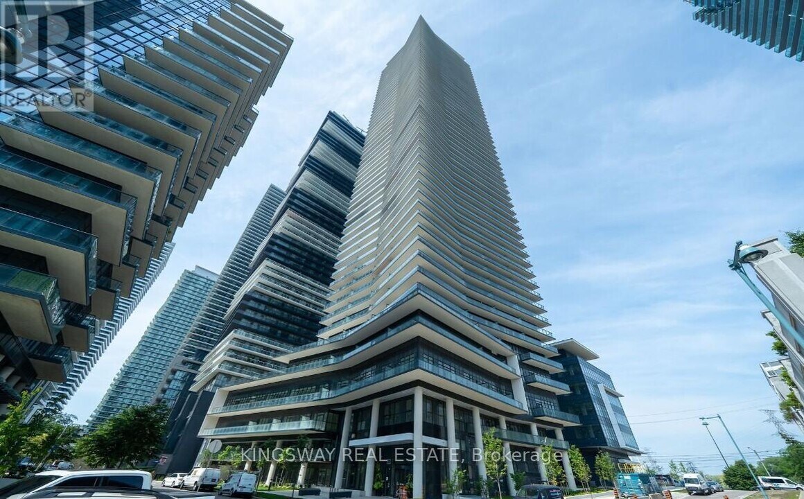 38 Annie Craig Dr in Toronto, ON - Building Photo