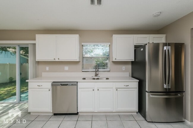 1903 Brandon Brook Rd in Valrico, FL - Building Photo - Building Photo